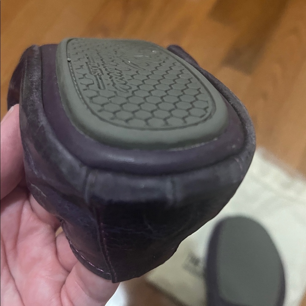 Beautiful Purple Flats with Pouch - Picture 4 of 6